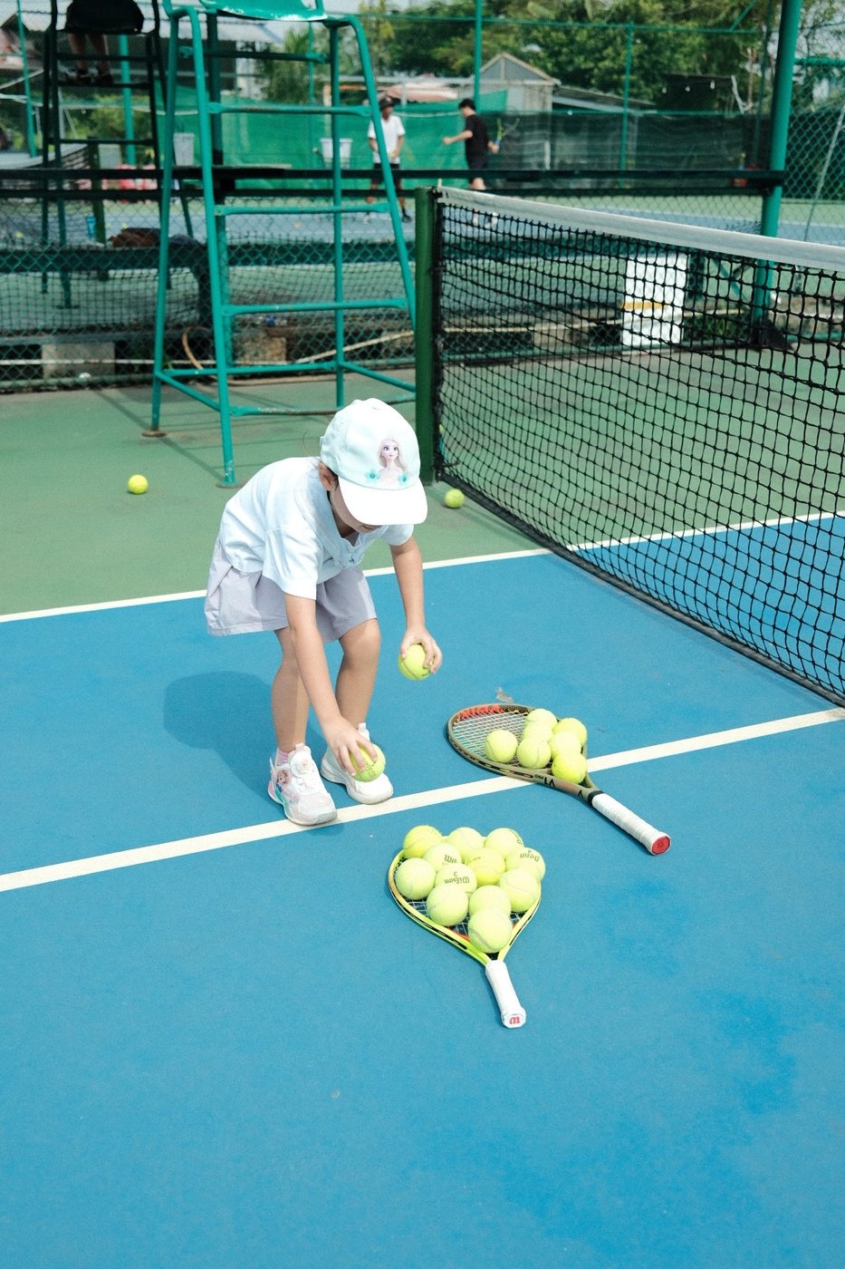 Kids tennis lessons in Ho Chi Minh City
